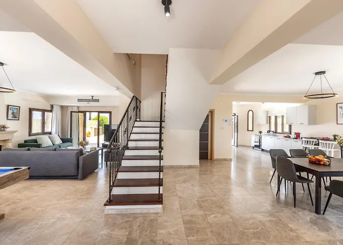 Villa Sunnyvillas: 4br Seafront Villa*private Pool*bw44 Protaras